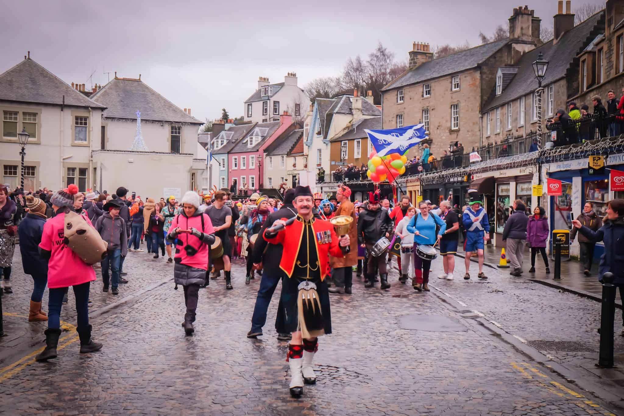 Parade to the Loony Dook