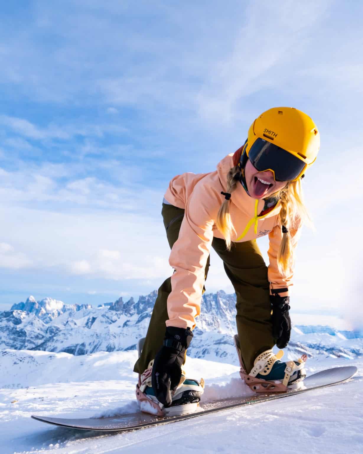 An Expert Guide On What To Wear Snowboarding