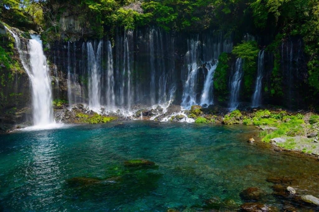 Best waterfalls in Japan