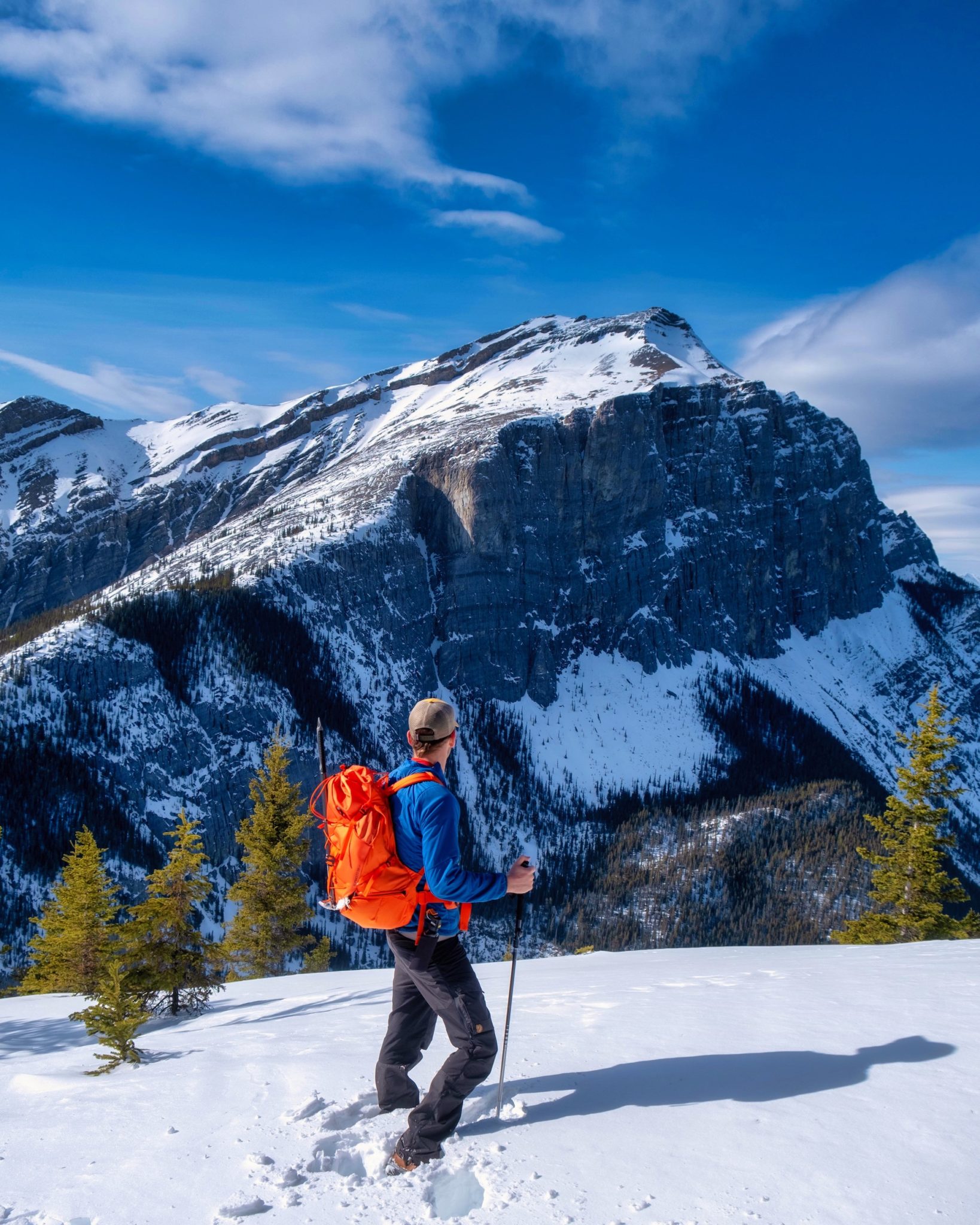 The Best Hiking Clothes For Men • Ideal Hiking Outfit for Men