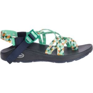 teva chaco shaka