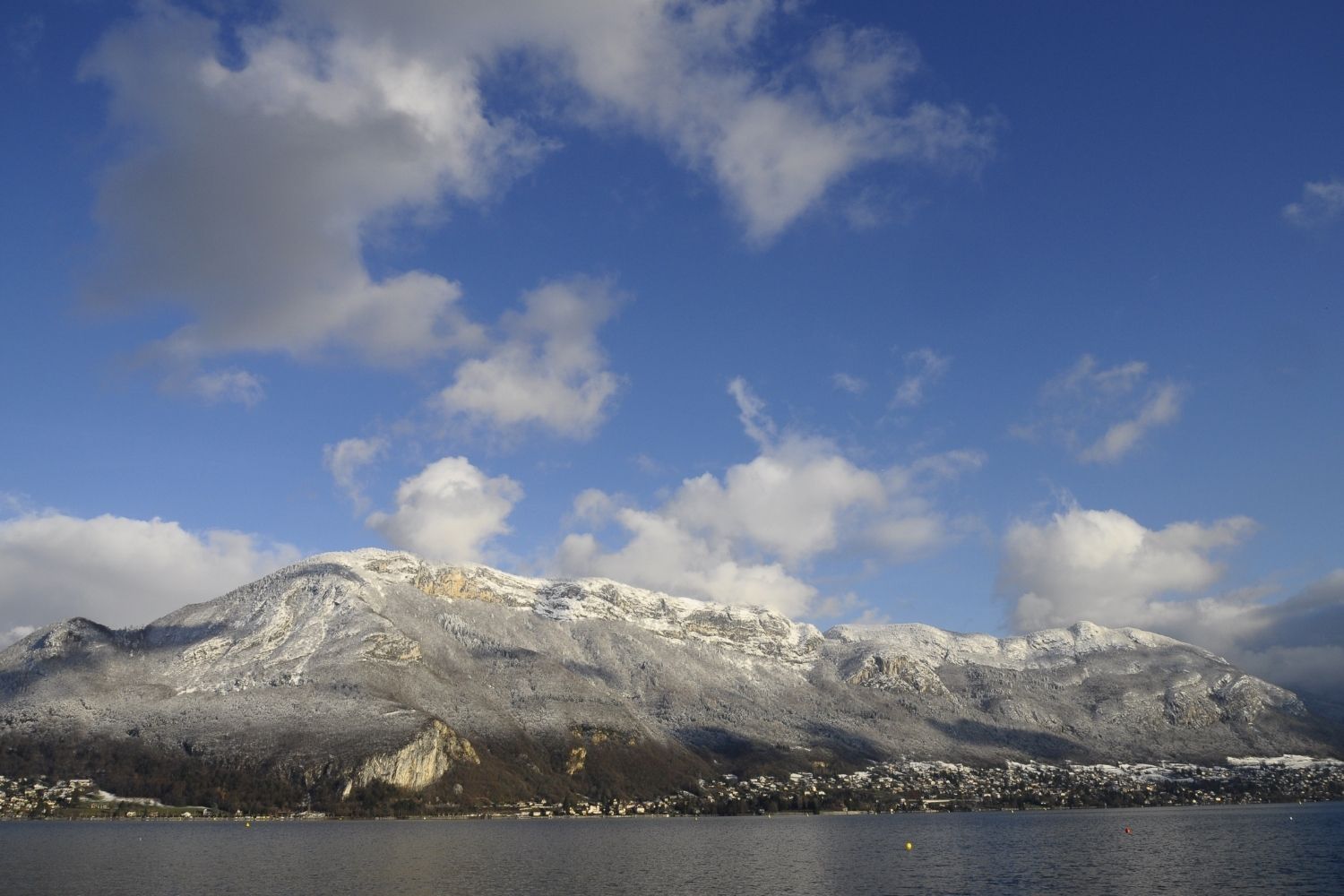 annecy in winter / Best Places to spend winter in Europe