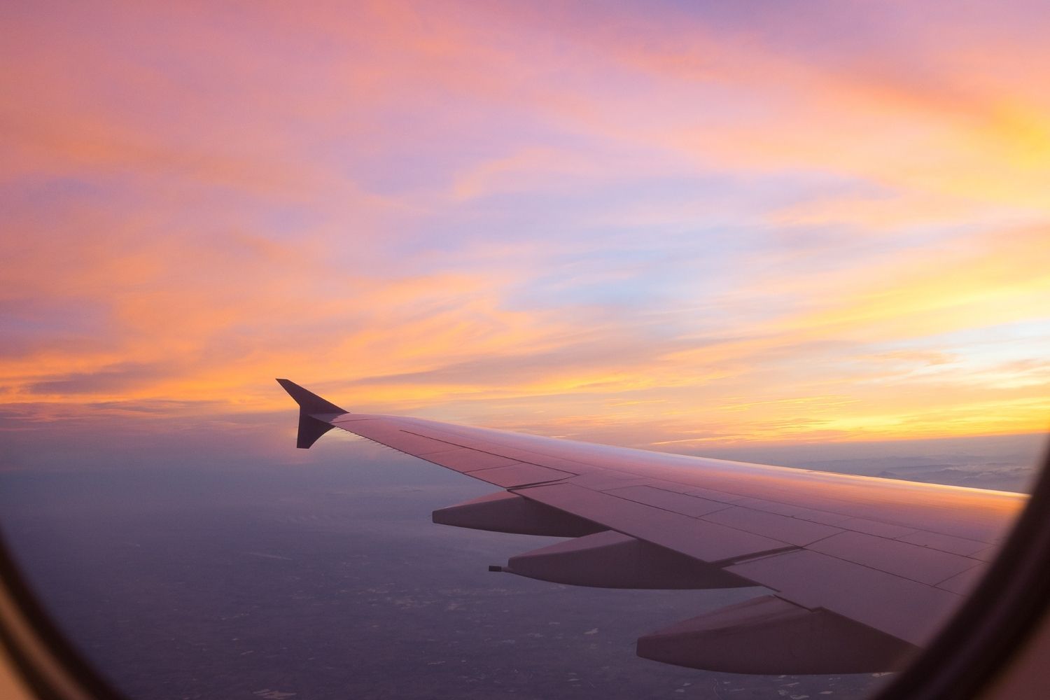 33 Helpful Tips for Long Flights