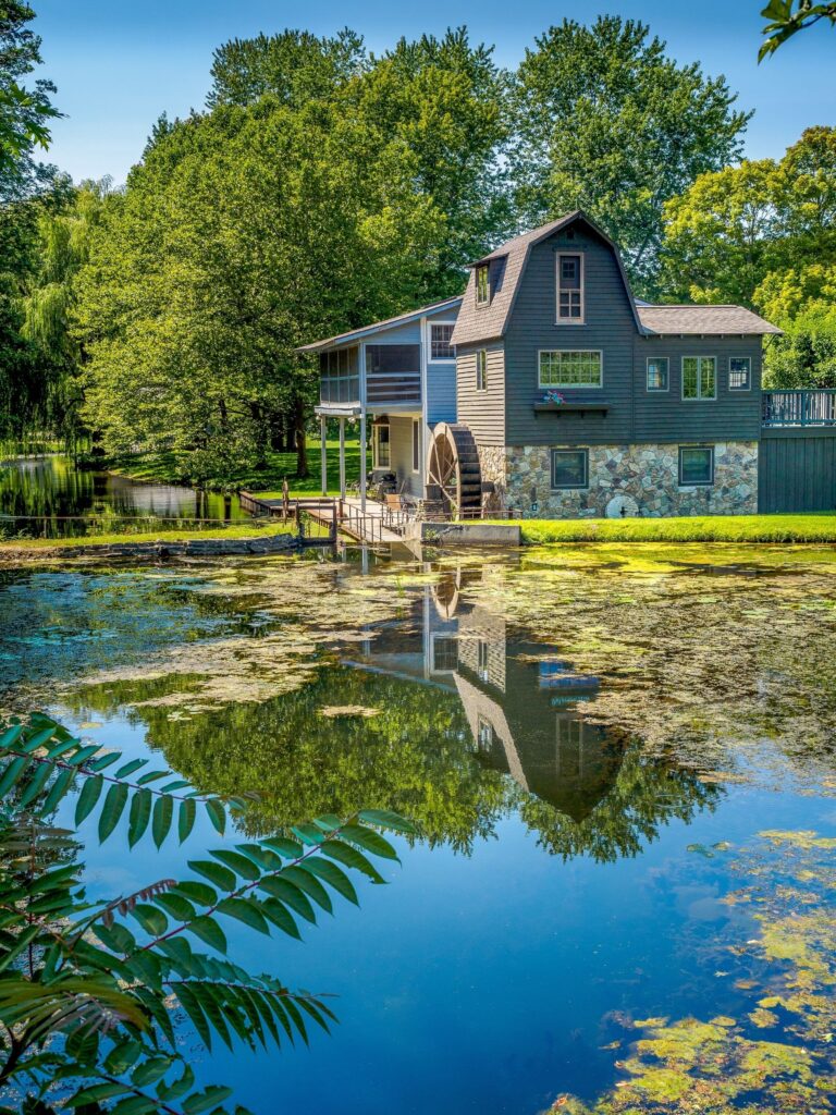 15 CHARMING Things To Do In Saugatuck (2024)