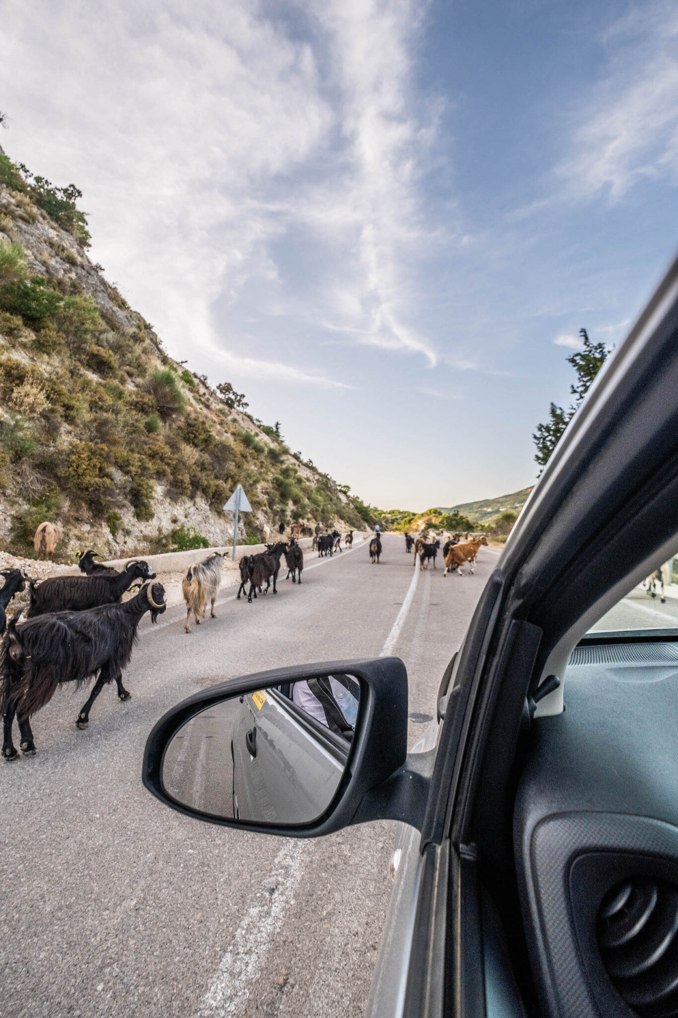 17 Things To Know BEFORE Renting A Car In Greece