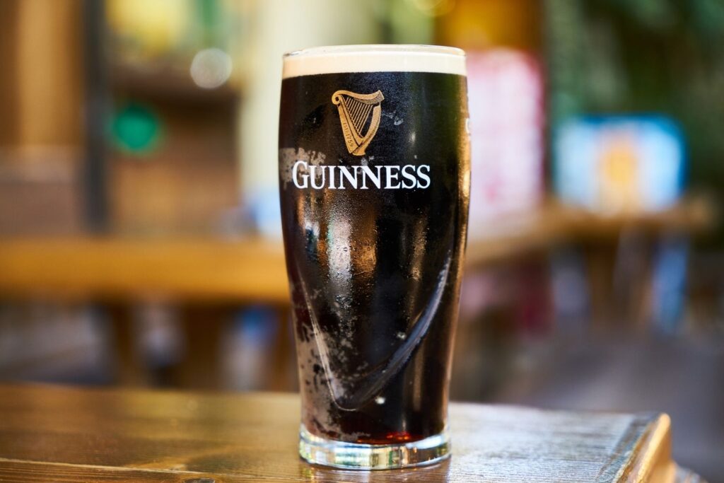 12 Top Galway Pubs And Bars For A Guinness