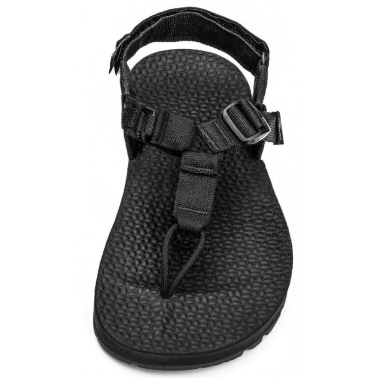 The 6 Best Hiking Sandals For Men And Women