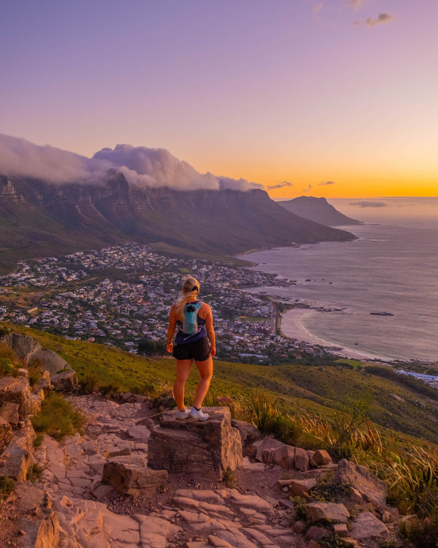 hiking lions head in cape town