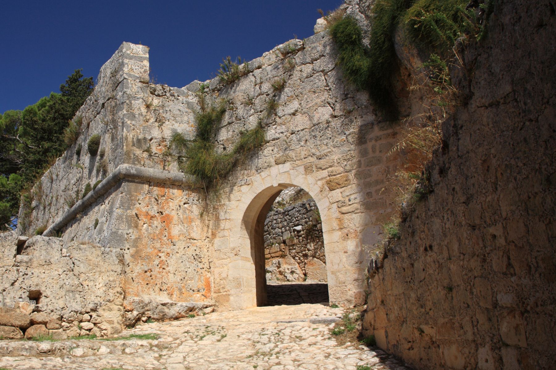 Castle of Agios Georgios
