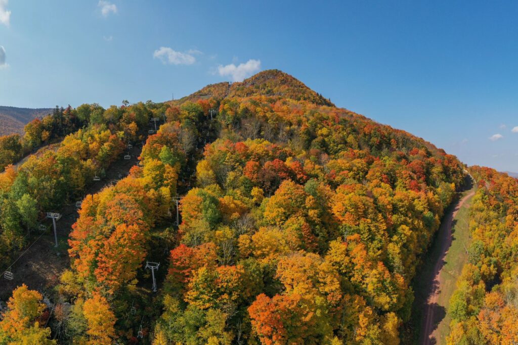 26 BEST Places To Visit In October In The USA