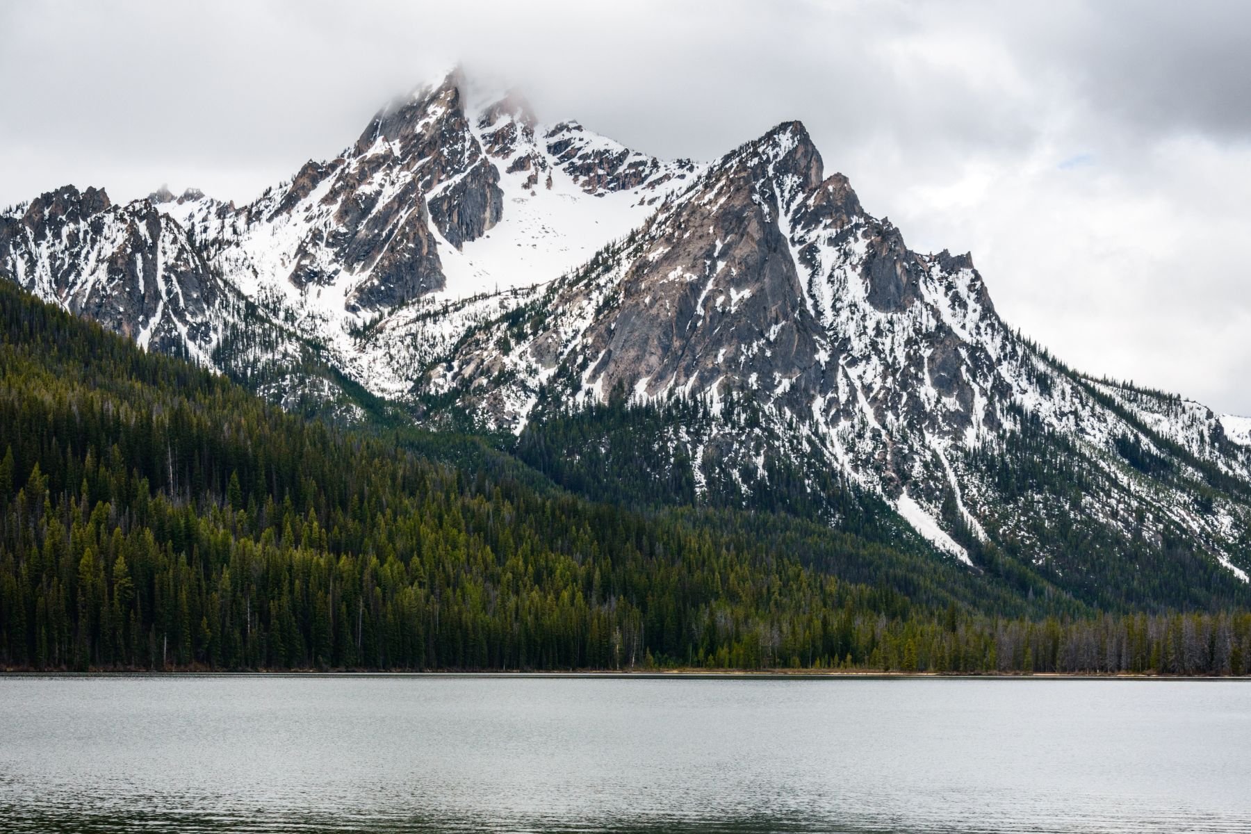 Sawtooth Mountains - Idaho (Best Places To Visit In April In The USA)