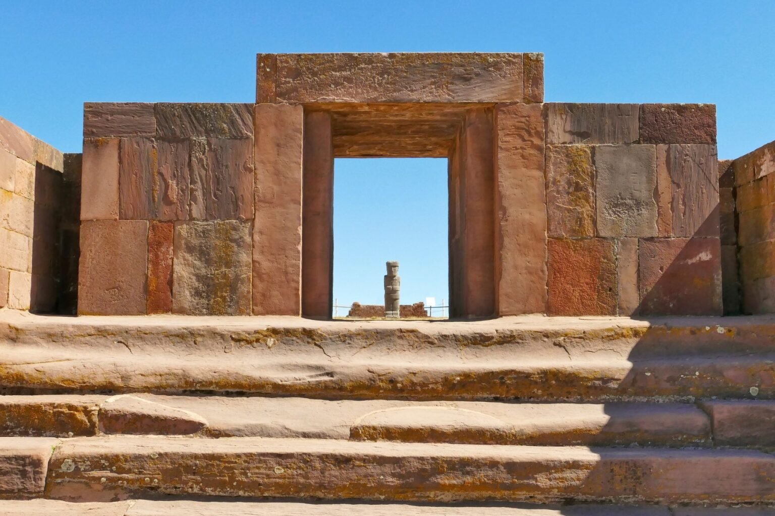40 FAMOUS Ancient Ruins & Landmarks In The World
